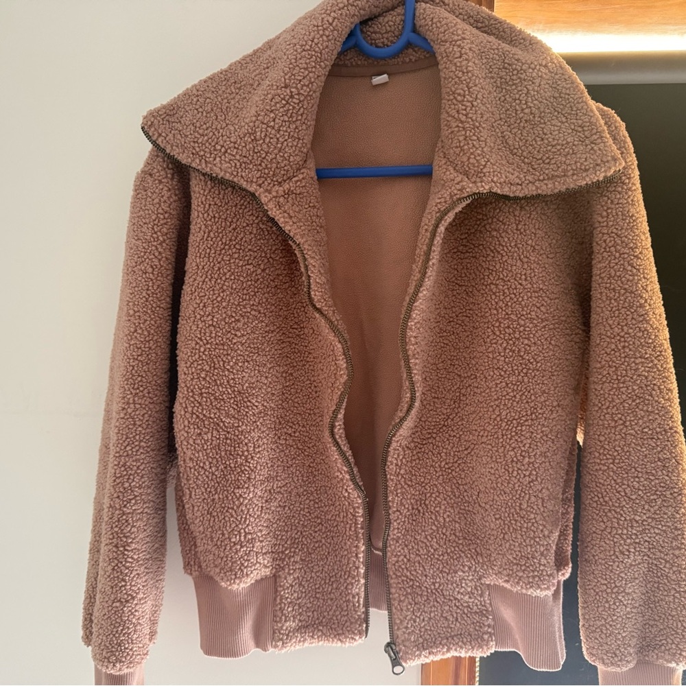 Uniqlo Cozy Pink Sherpa Jacket